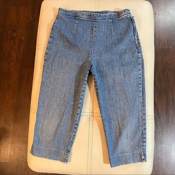 Ralph Lauren Jeans Womens Size 12 Blue Capris Cotton Blended Zip Button - Picture 1 of 8